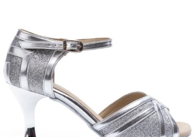 capezio_elisa_2.5_ballroom_shoe_silver_br4008w