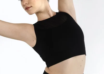 CROPTOPSEAMLESSCONINSERTOTULLEEMOTIVOARILIEVOballo