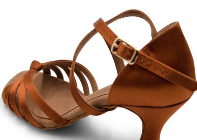 capezio_julia_2.5_ballroom_shoe_cinnamon_br4000w_4