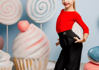 stroje-do-tanca-towarzyskiego-body-KU-K001-i-spodnie-BRF-K007-zdjecie-5