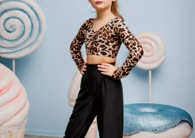 stroje-do-tanca-towarzyskiego-top-TP-K011-i-spodnie-BRF-K007-zdjecie-1