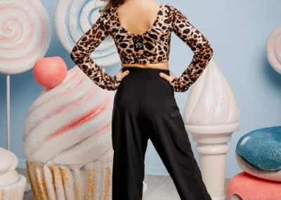 stroje-do-tanca-towarzyskiego-top-TP-K011-i-spodnie-BRF-K007-zdjecie-2